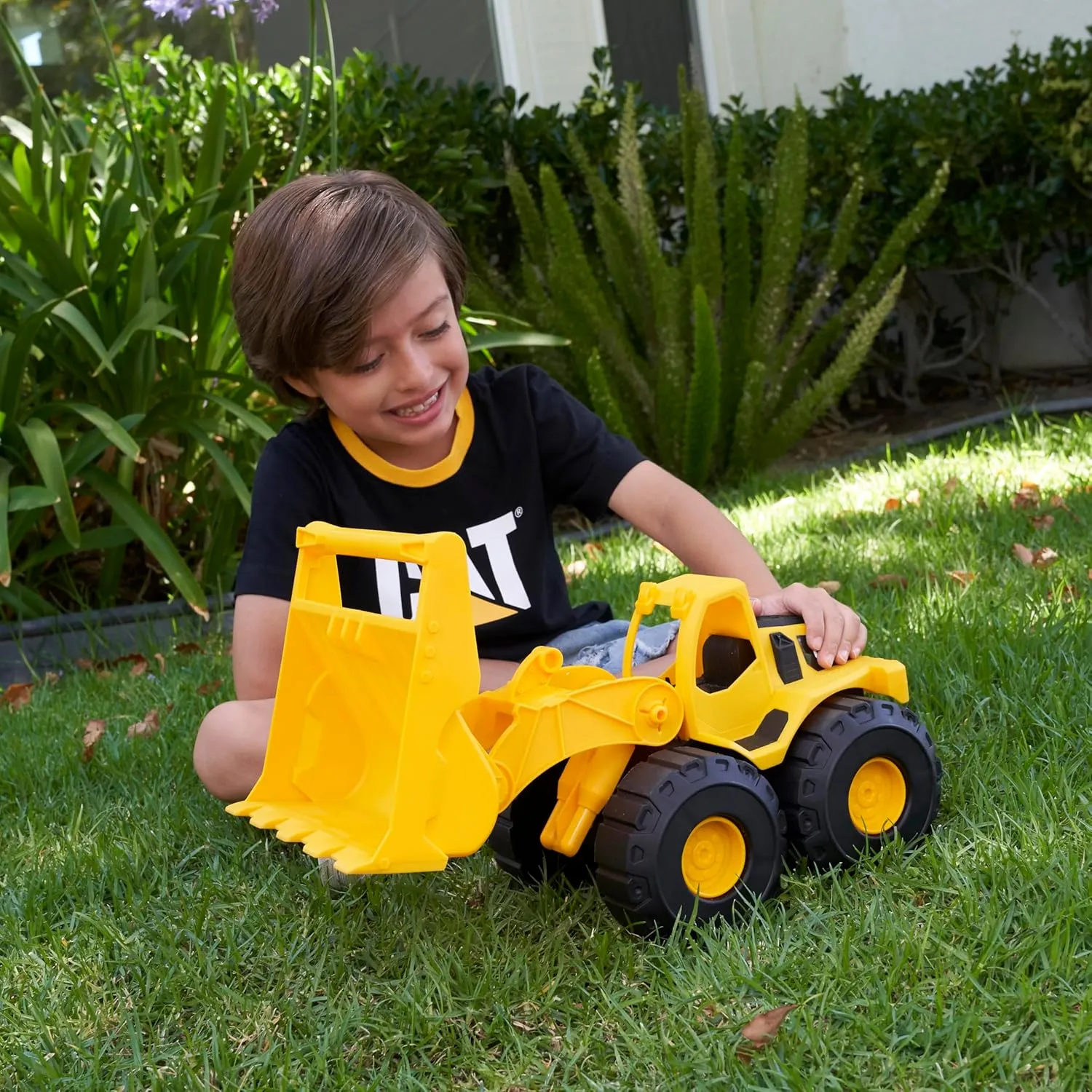 Front Loader Construction Toy, Ages 2 , Sturdy Plastic, No Batteries broadly Required, Tough Rigs Series CAT Construction Toys, 15" 