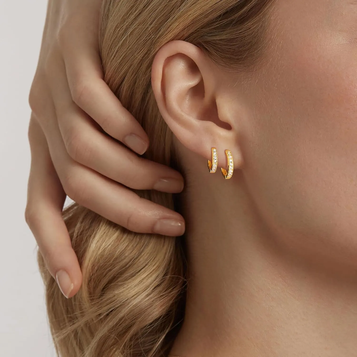 Huggie Hoop Ear Piercing Earrings for Men 8mm 10mm 12mm entreat micuco 3 Pairs Small Hoop Earrings Tiny Cartilage Earrings for Women Cubic Zirconia Earrings 