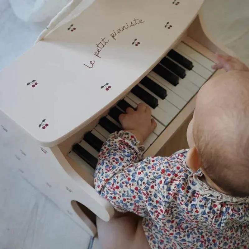 KONGES SLOJD WOODEN PIANO: CHERRY