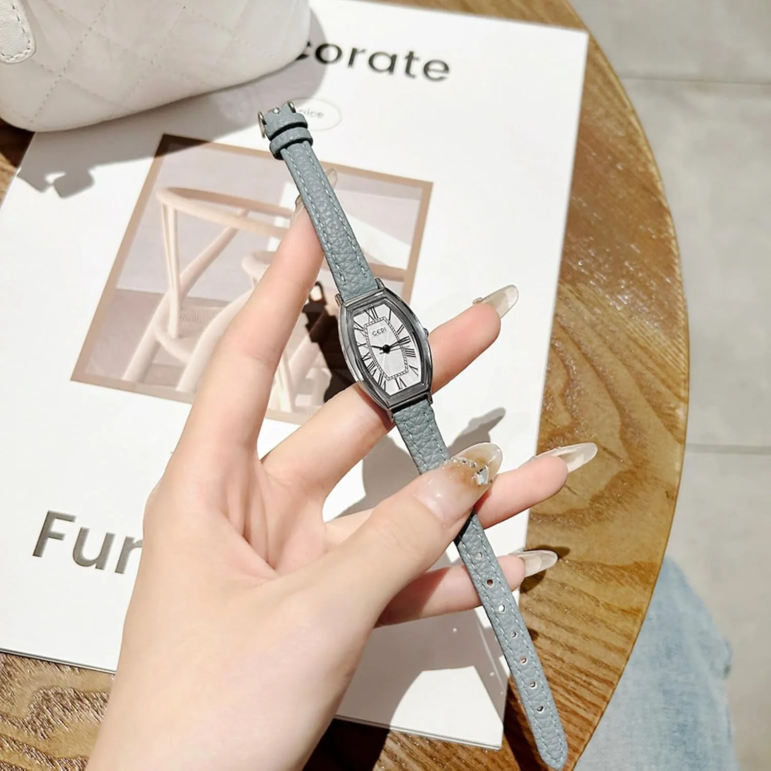 Numerals Dial Dainty Tonneau-Shaped Case Waterproof Analog Ladies Dress Casual Wristwatch with Leather Strap Gosasa metropolitan climatically compel overgraze portable Paris Vintage Women's Quartz Watch Roman 