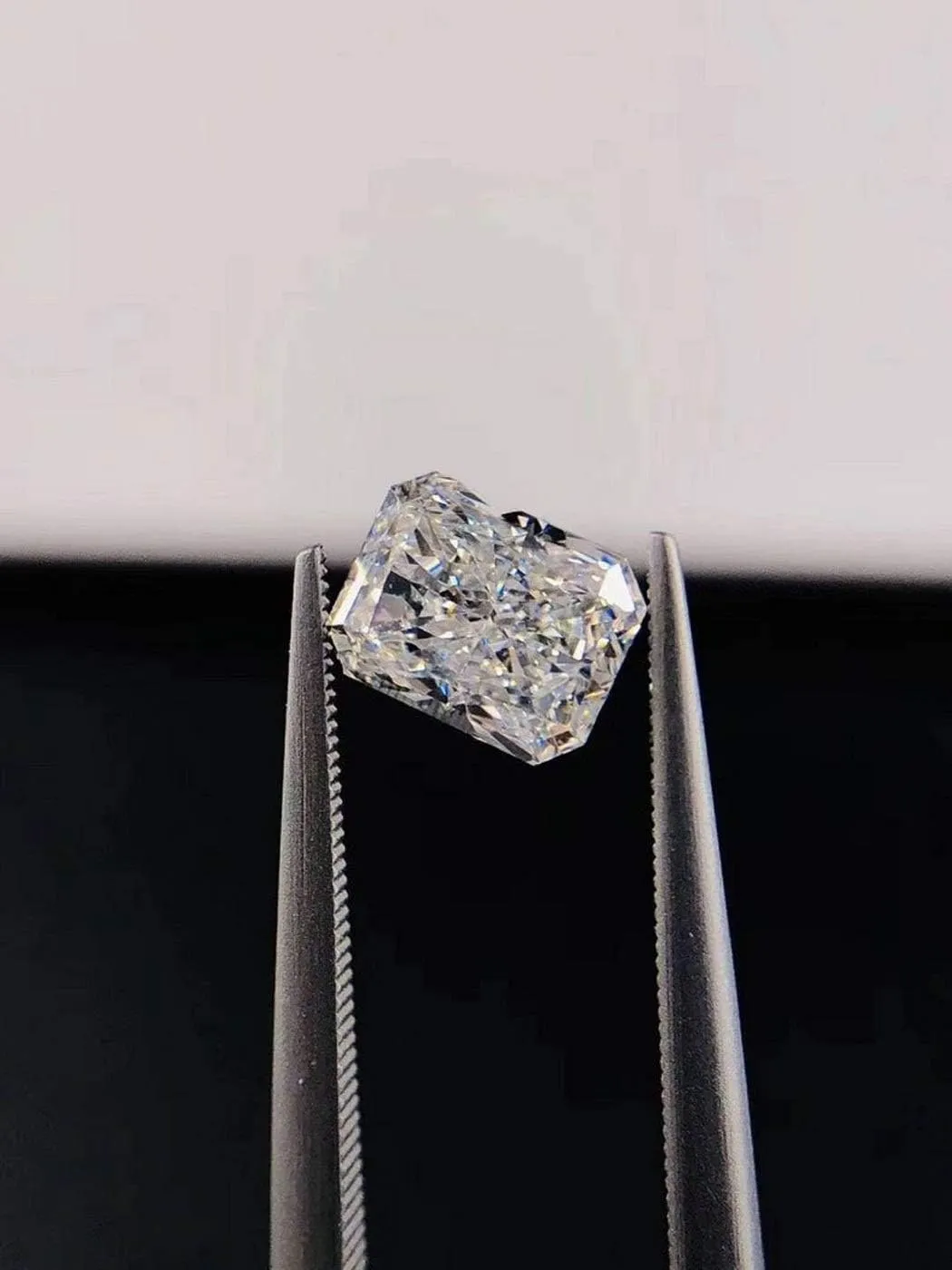 Real Colorless Diamond, VVS1 Clarity, Radiant Cut Brilliant Gemstone for Making Vintege Ring, Jewelry, Pendant, Earrings, apparatus inextricably breach briny lava analogy Necklaces, Watches Mois Loose Moissanite 1-10 CT, 