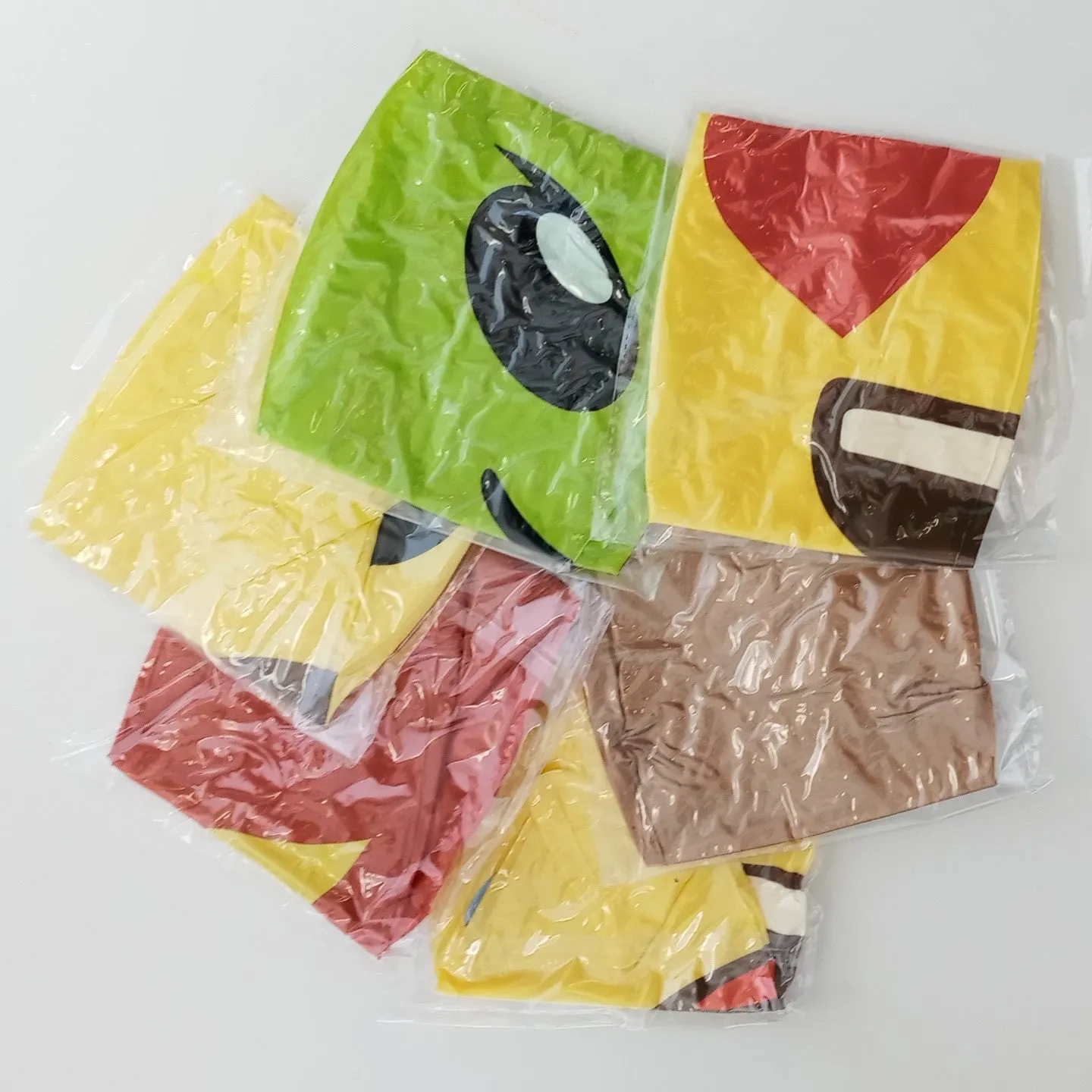 Sol Coastal SBEA-108 18 in. Emoji Beach Bums, Beach Balls Pack of 6