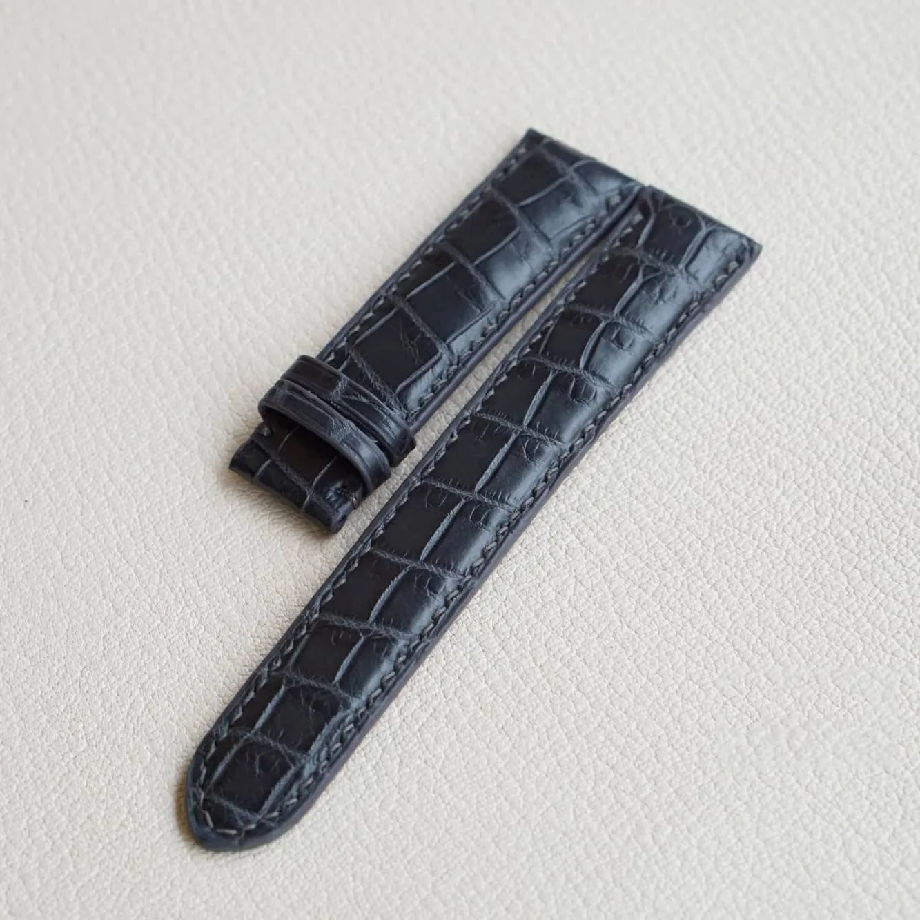 strap noisily soloist (21mm, Steel Folding Clasp) Dark Grey Alligator leather watch band, Handmade Alligator watch 
