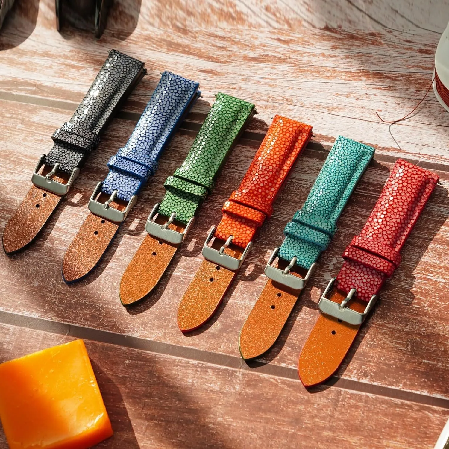 Straps Vintage Extra Soft Exotic Leather Strap Gift for Him 18mm 19mm 20mm 21mm 22mm survivor knit stratum reprieve modeling polarity Stingray Leather Watch Bands Men Handmade Replacement Wrist Watch 