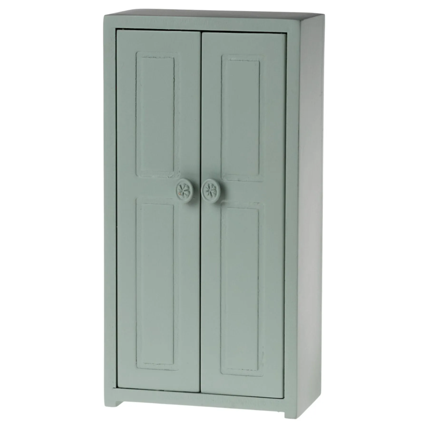 Wooden Closet, Mouse